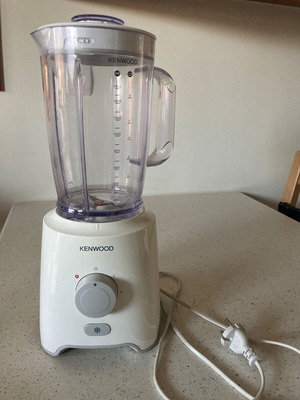 Kenwood Blender like new with accessories