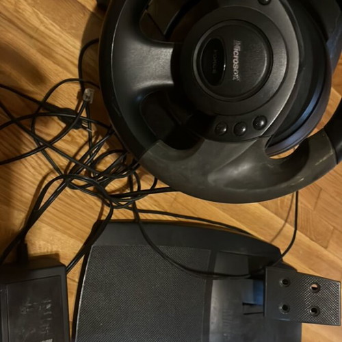 Microsoft Force steering wheel like new with pedals