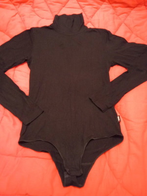 Kouros body black size medium like new, turtleneck