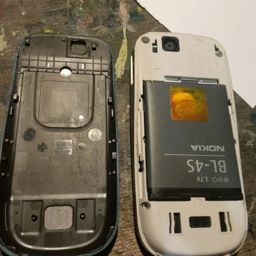 Nokia 2680 used with charger, battery and headphone adapter