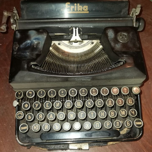 Erika Naumann typewriter 1940 used
