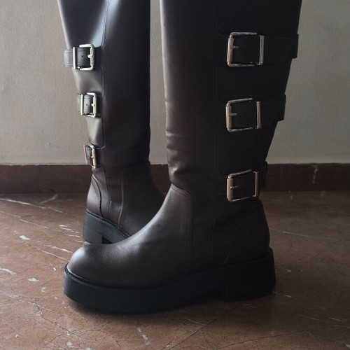 Knee-High Brown Boots like new, size 37