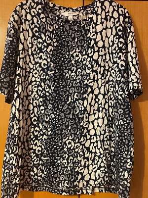 Marks & Spencer blouse in blue, grey and white tones like new