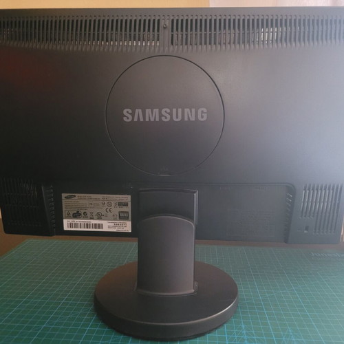 Samsung Syncmaster 943SN 19" LCD monitor