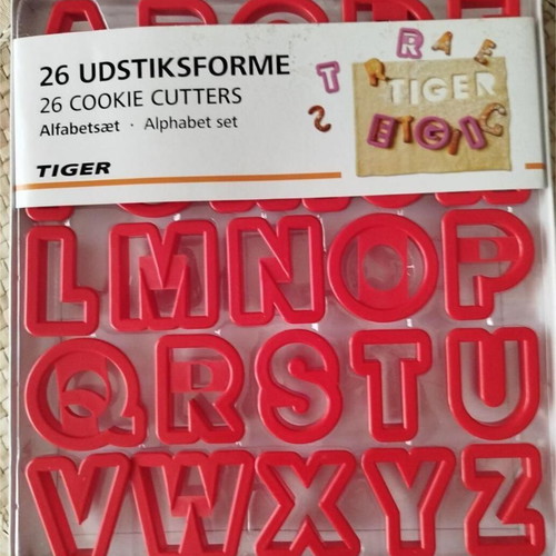 Cookie cutters new, Latin alphabet letters and numbers by Tiger