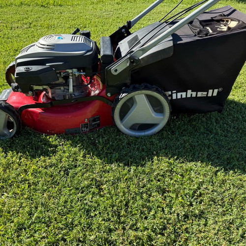 Petrol Brush Cutter like new, serviced