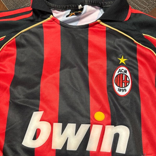 AC Milan 2006-2007 XXL football jersey like new with Kaká name