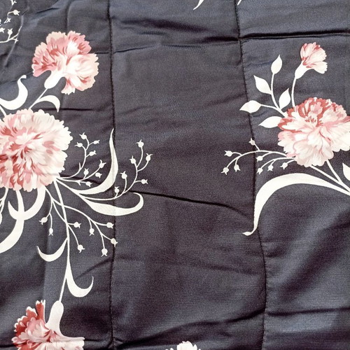 Quilt new 1.56x2.20 with polyester filling