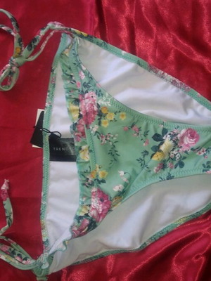 Trendyol bikini bottom new, size L