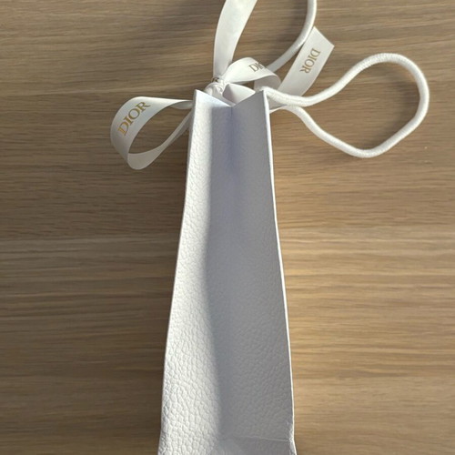 Dior shopping bag new, white with gold details