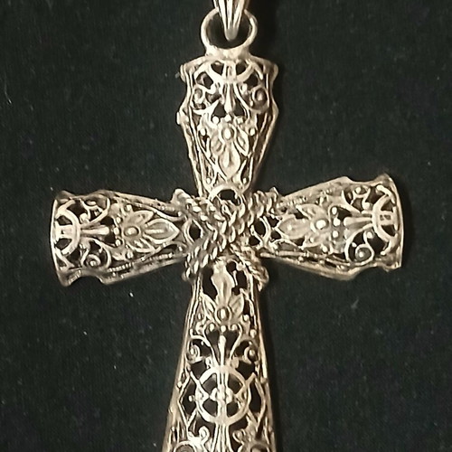 Vintage silver cross pendant with filigree design, Byzantine style