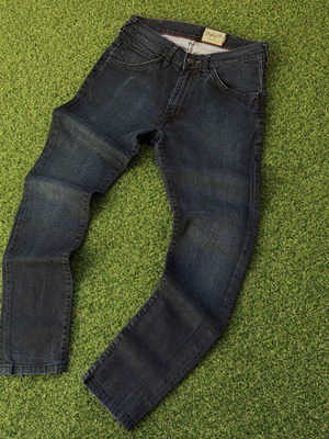 Wrangler men's jeans like new, dark blue, size 28