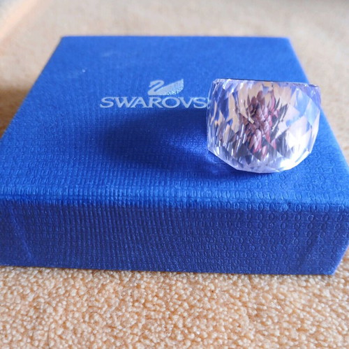 Swarovski ring pink like new, elegant and collectible