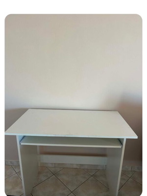 Desk like new, excellent condition