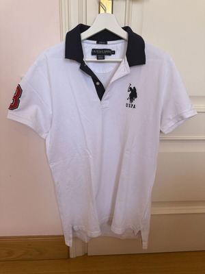 U.S. Polo Assn. Polo Shirt white with dark blue collar like new, medium