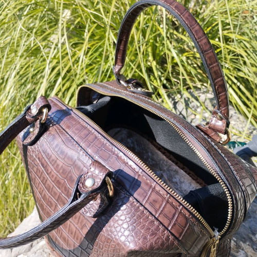 Handmade knitted doctor bag brown new with leather details