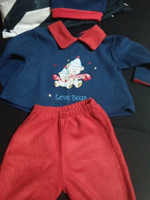 Set formula with hat used baby clothing