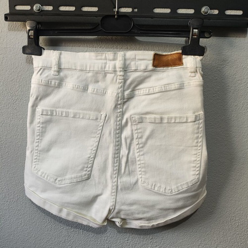 Pull & Bear women's white denim shorts size 34