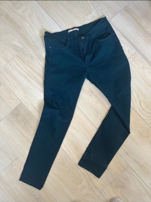 Sfera fitted pants size 40 like new, dark green