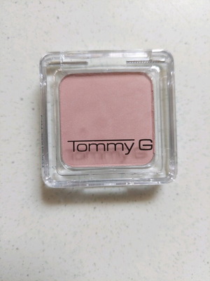 Tommy G eyeshadow unused