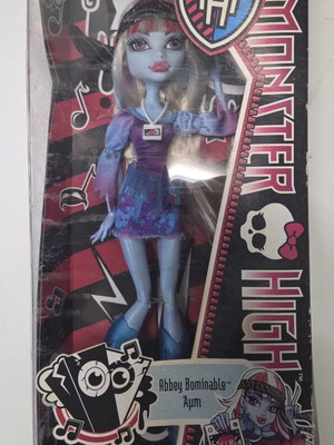 Abbey Bominable Music Festival VIM Backstage Pass Monster High doll like new