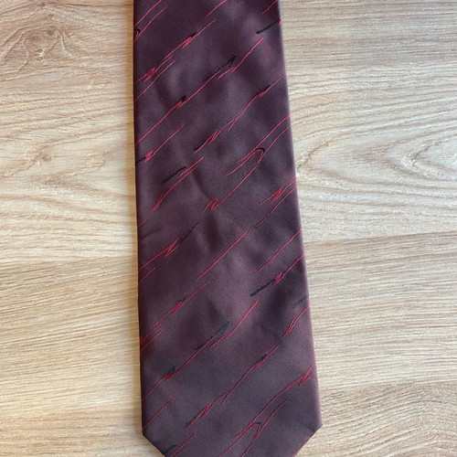Tie in excellent condition
