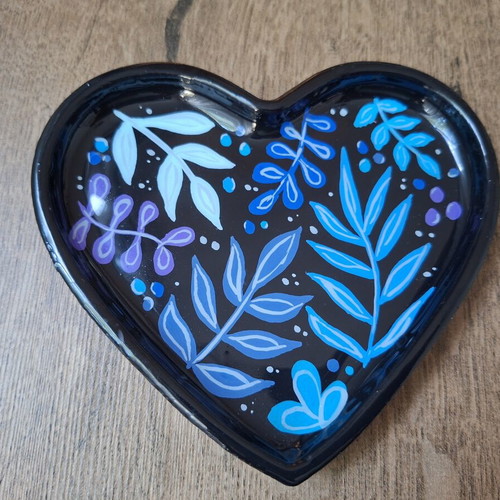 Handmade gypsum tray with acrylic paint and UV resin finish