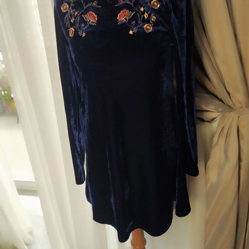 Primark long-sleeve blue velvet dress new, size 38