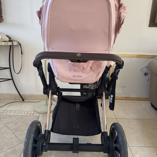 Cybex Simple Flower Collection stroller with basinet