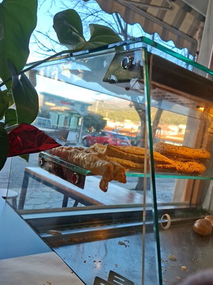 Display case used in good condition