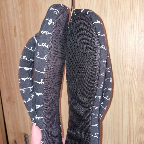 Fabric flip flops new, size 37, black and white