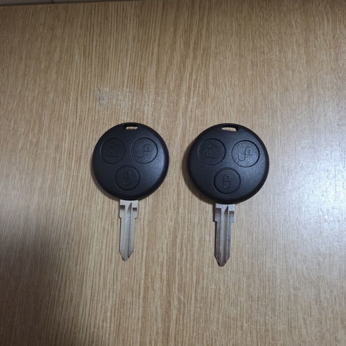 Replacement key shells new, pack of 2