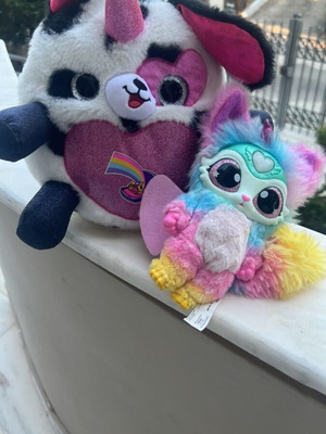 Set of 2 plush dolls