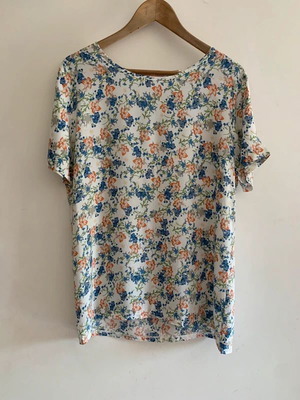 Top M/L like new, multicolor, stable fabric