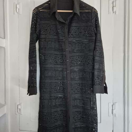 Twenty 29 black shirt dress size S like new with lace details