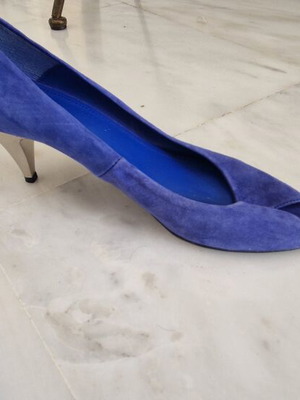 Peep toe shoes Zara like new, electric blue, size 39