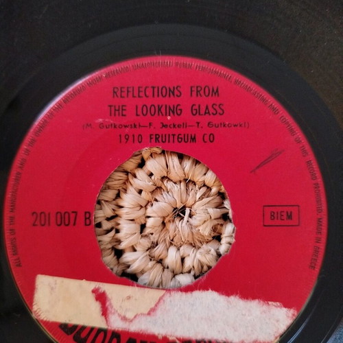 Vinyl record 45 rpm used, Simon Says by 1910 Fruitgum Company