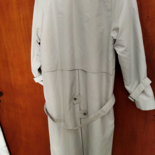 Women's trench coat used light gray, lined, medium size