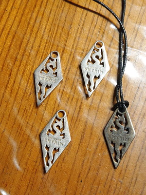 The Elder Scrolls IV Skyrim ασημένιο necklace σαν καινούργιο