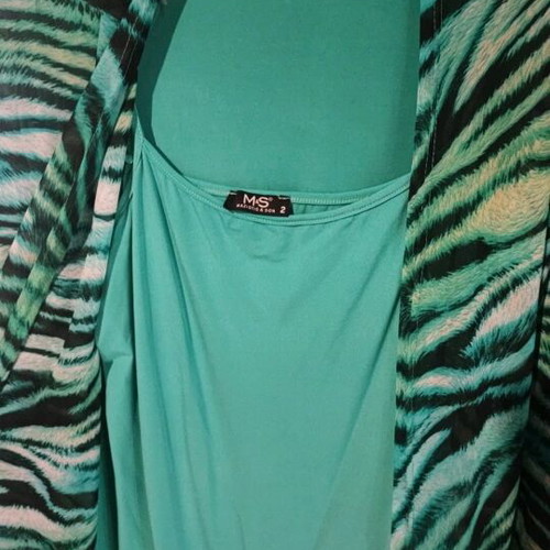 Top with shirts like new, size L