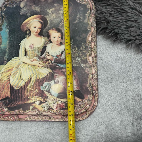Metal vintage painting used with soft beautiful colors
