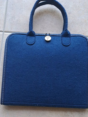 Activity bag like new, creative play