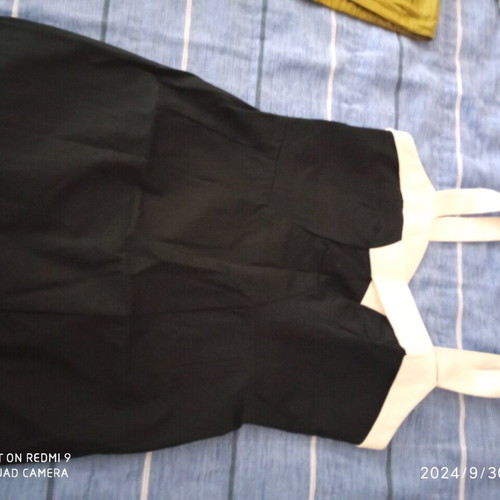 Sarah Lawrence dress black with white straps like new