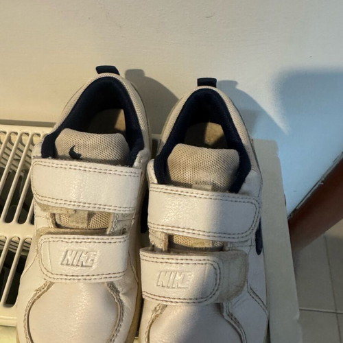 Nike athletic shoes used, size 27.5, black and white