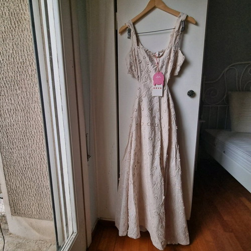 Karavan Giovanna Dress new with tags, beige, size Large
