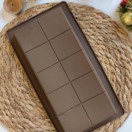 Dubai Chocolate Mold like new