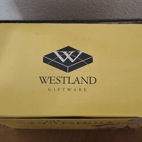 Flintstones Betty & Barney salt and pepper set new Westland