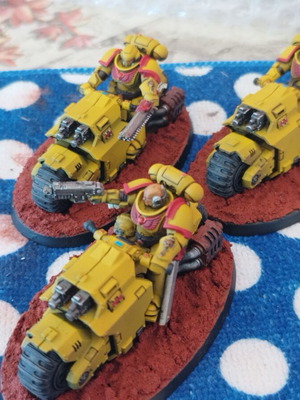 Space Marine Imperial Fists Outriders squad, 3 figures