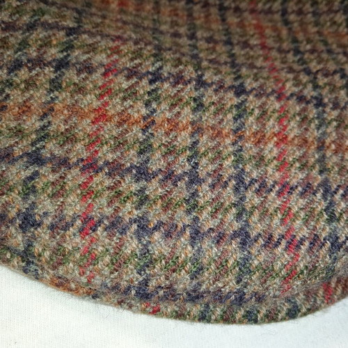 GIPO flat cap new, all-wool Glen check pattern, size Small 56