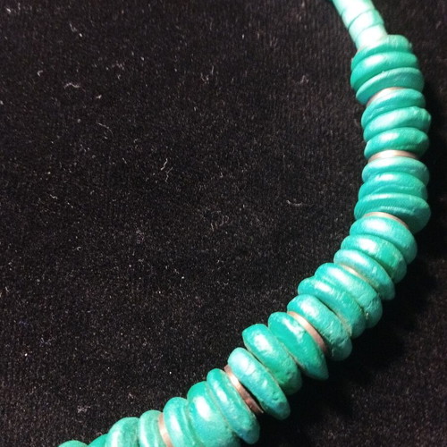 Necklace used, elegant timeless green